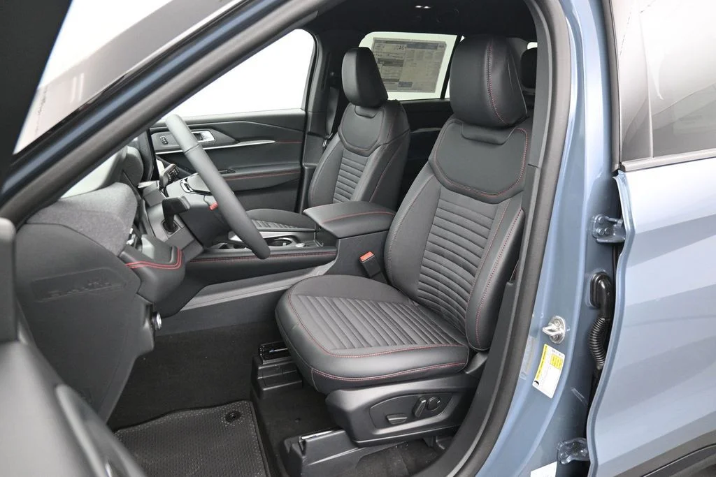 New 2026 Vapor Blue Metallic Ford ST-Line image 10
