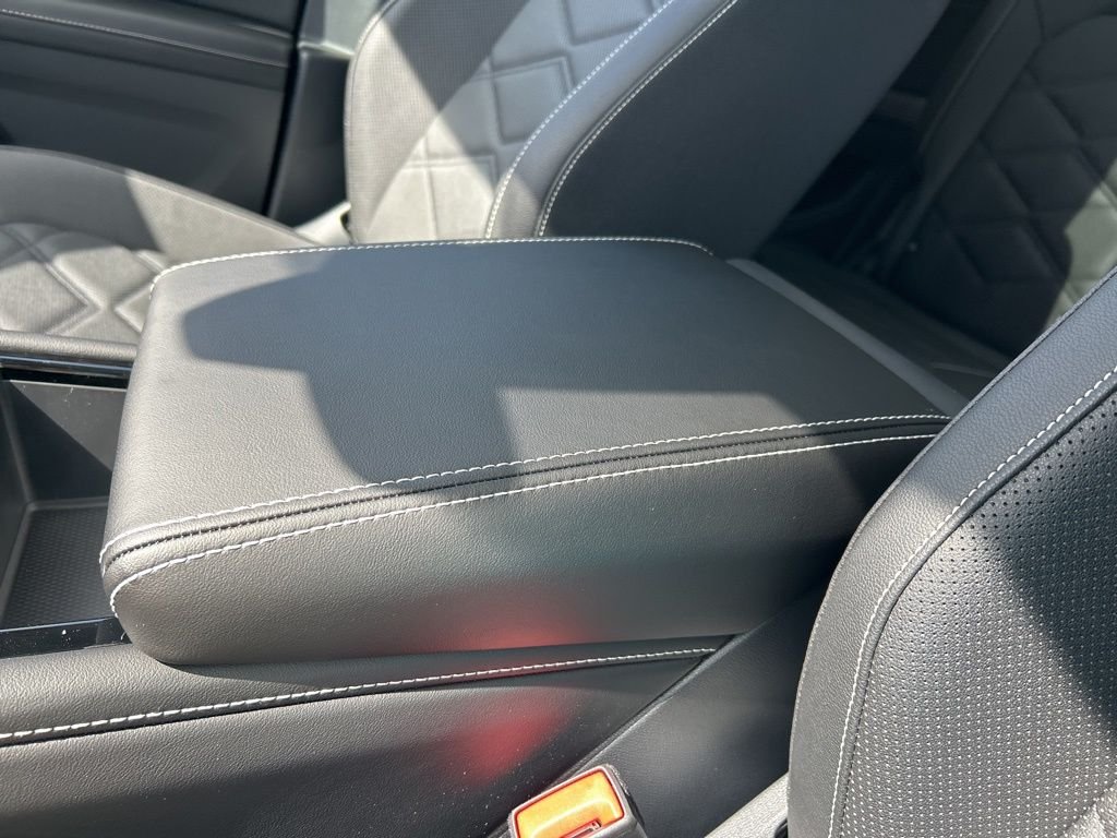 New 2026 Gray Volkswagen 2.0T SE w/Technology image 40