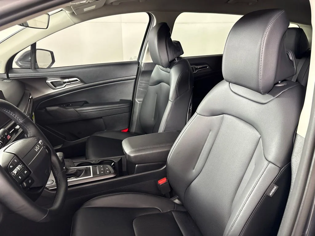 New 2026 Gravity Gray Kia EX image 26