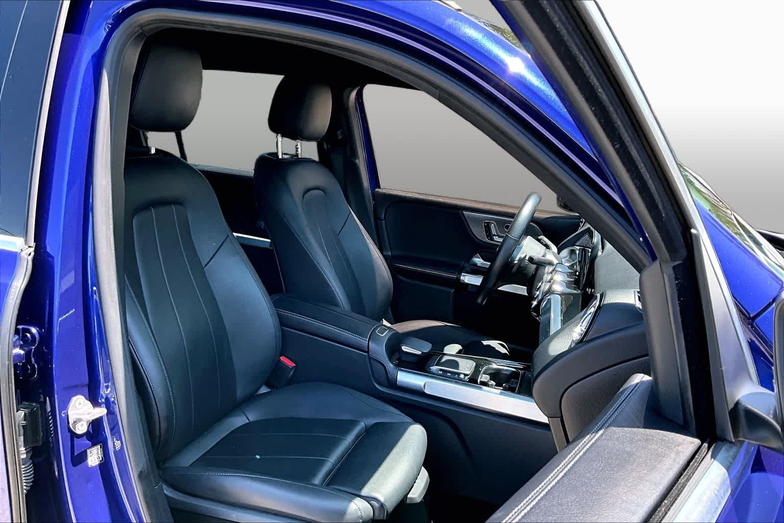 Used 2021 Galaxy Blue Metallic Mercedes-Benz GLB 250 image 9