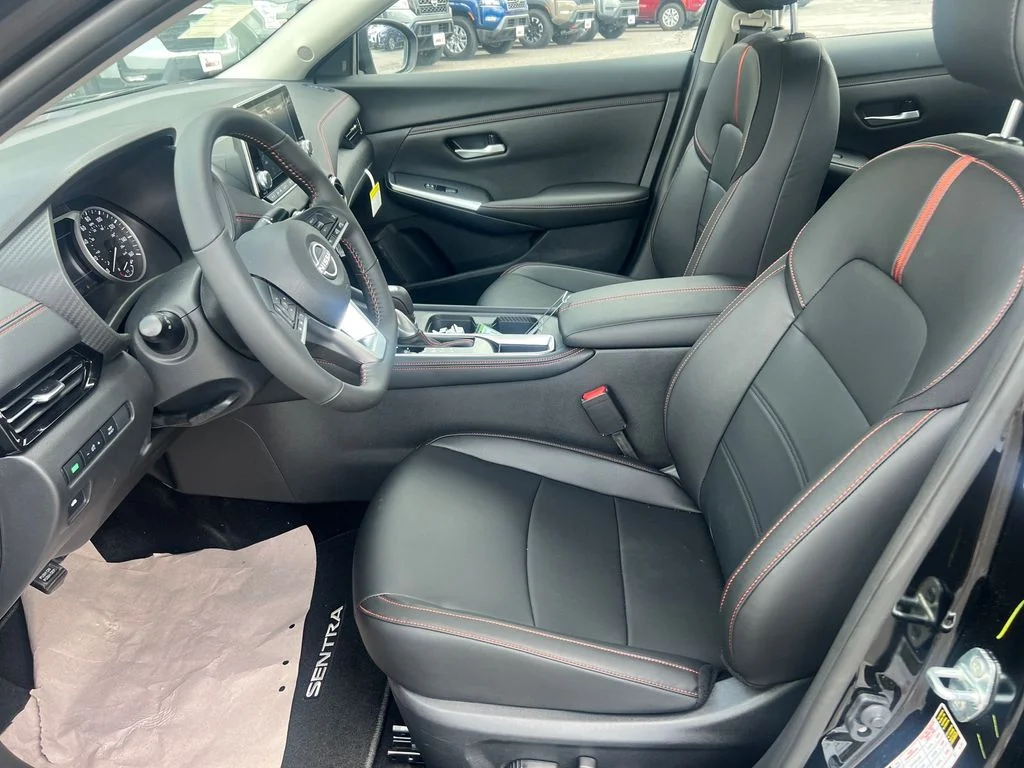 Used 2025 Black Nissan SR image 11