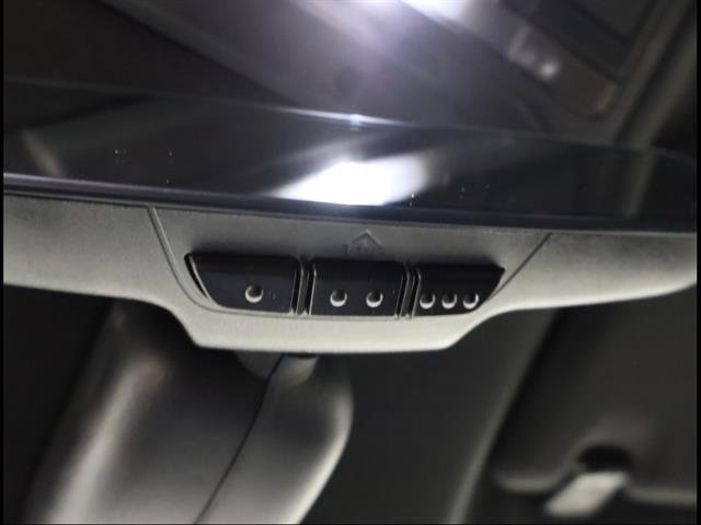 Used 2023 Eiger Grey Metallic Land Rover 110 S image 14