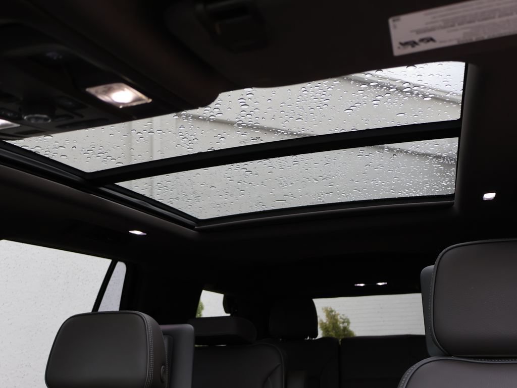 2021 GMC Yukon Denali - Photo 34