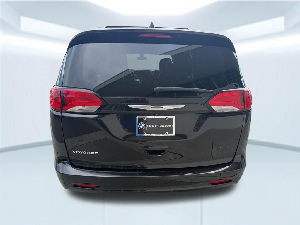 Used 2021 Black Chrysler LXI image 6