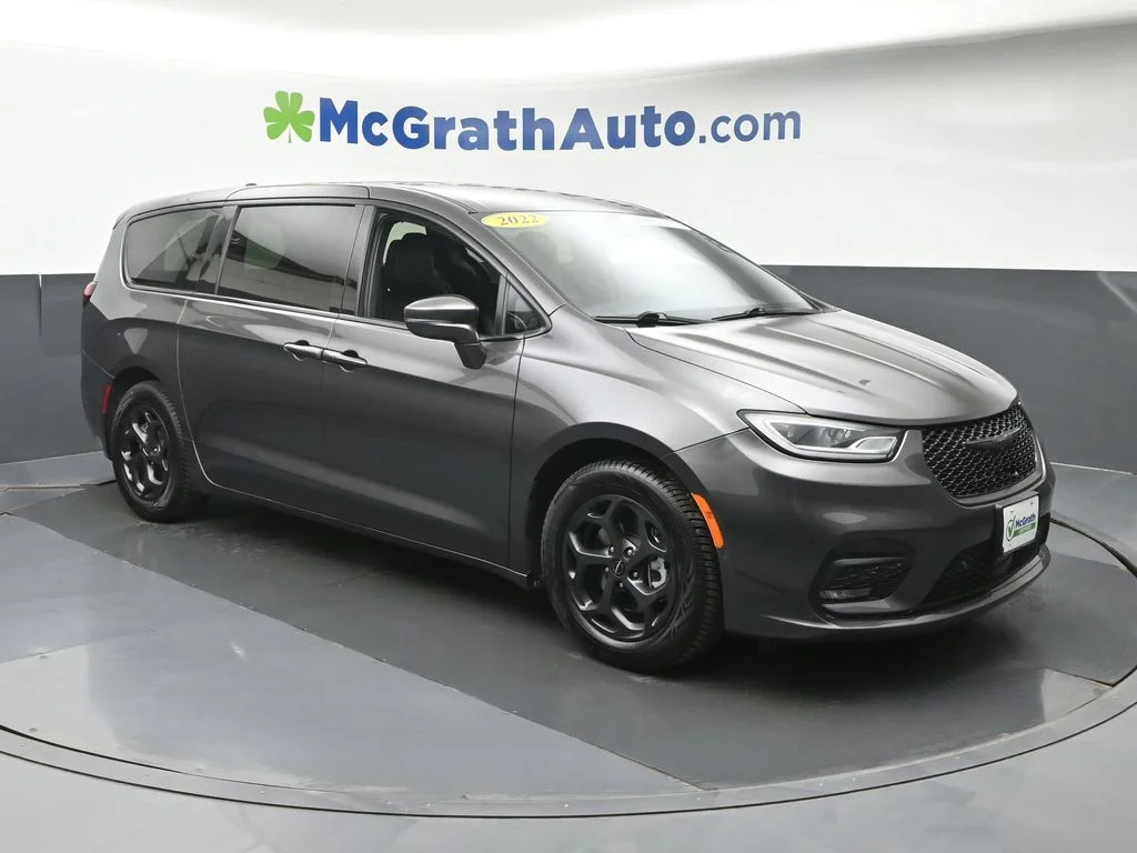 Certified Used 2022 Gray Chrysler Touring L image 2