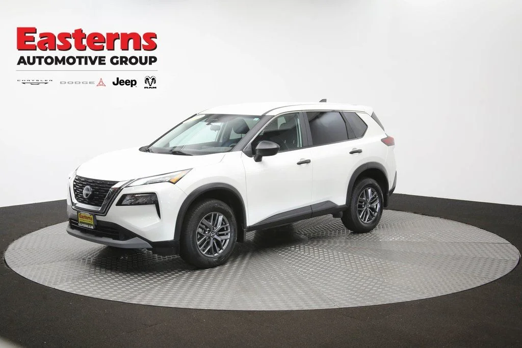 Used 2023 White Nissan S image 58