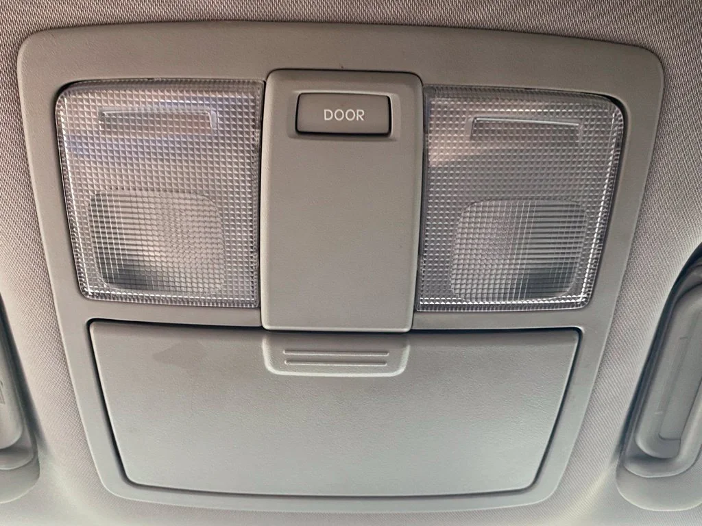 Used 2015 Silver Kia LX image 19