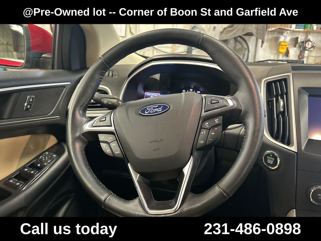 Used 2020 Red Ford SEL image 20