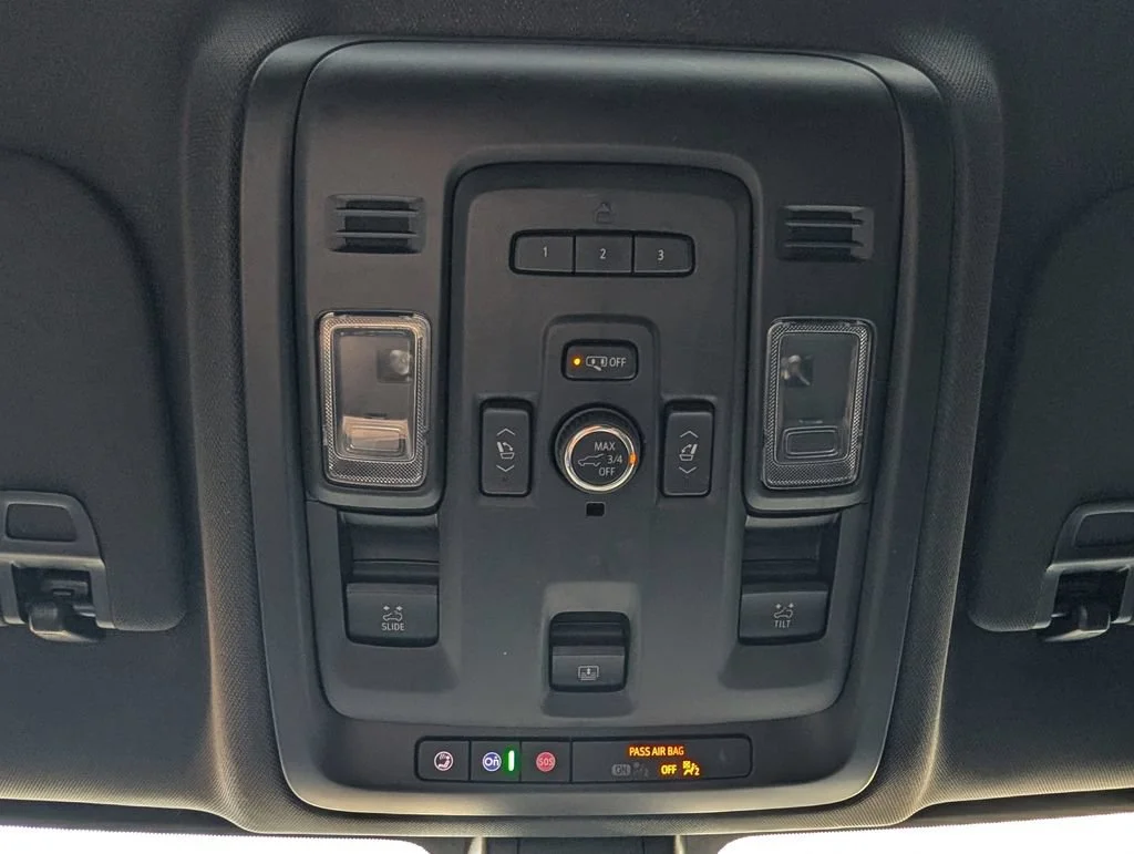 2022 Chevrolet Suburban RST - Photo 13