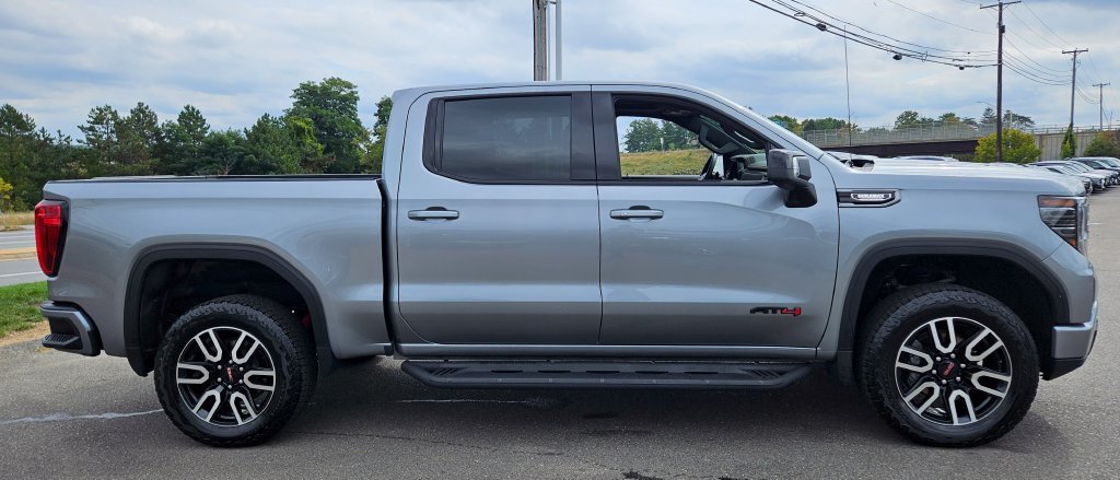 2025 GMC Sierra 1500 AT4 - Photo 8