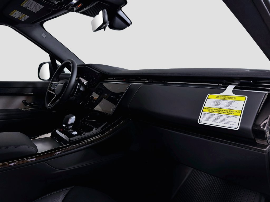 New 2027 Santorini Black Land Rover Dynamic SE P400 image 31