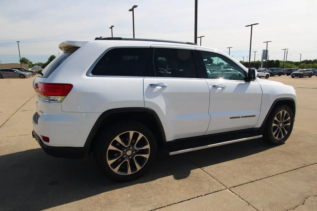Used 2018 White Jeep Limited image 5