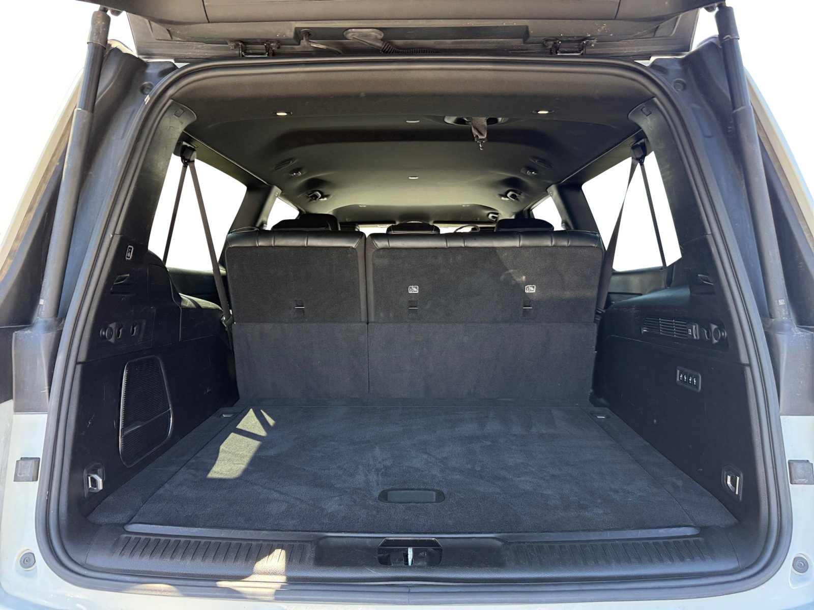 Used 2024 Bright White Clearcoat Jeep Series II image 17
