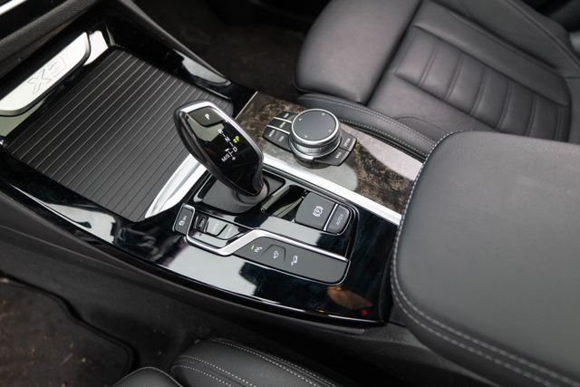 Used 2020 Glacier Silver Metallic BMW xDrive30i image 25