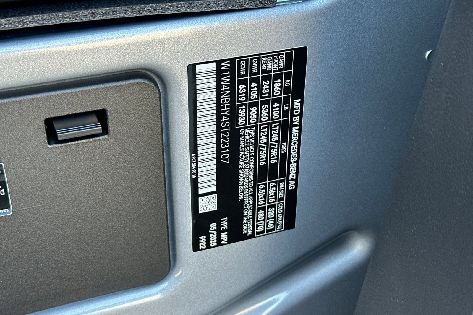 2025 Mercedes-Benz Sprinter Cargo Van Base - Photo 27