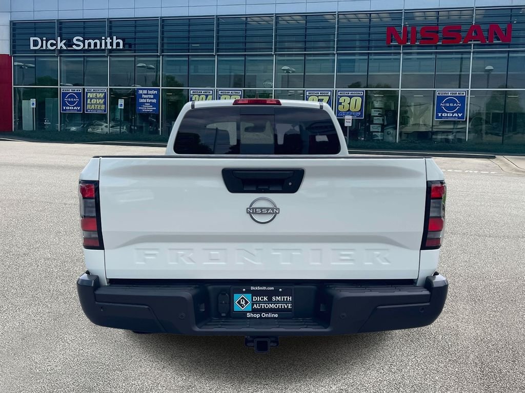 New 2026 Glacier White Nissan King Cab® S image 5