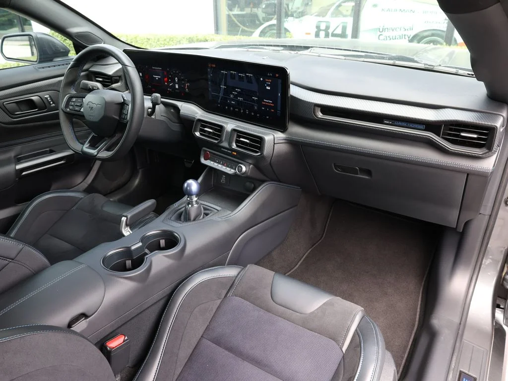 2025 Ford Mustang Dark Horse - Photo 18