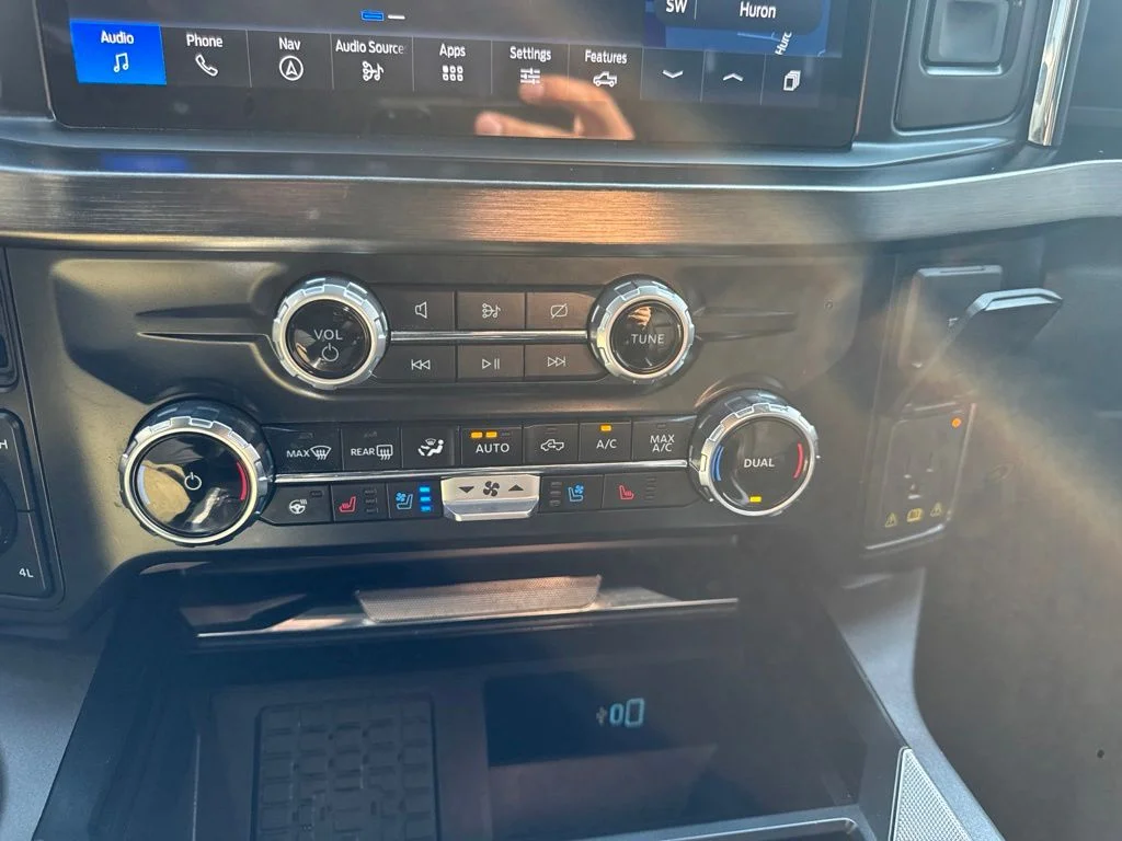 Used 2024 Blue Ford Lariat image 22