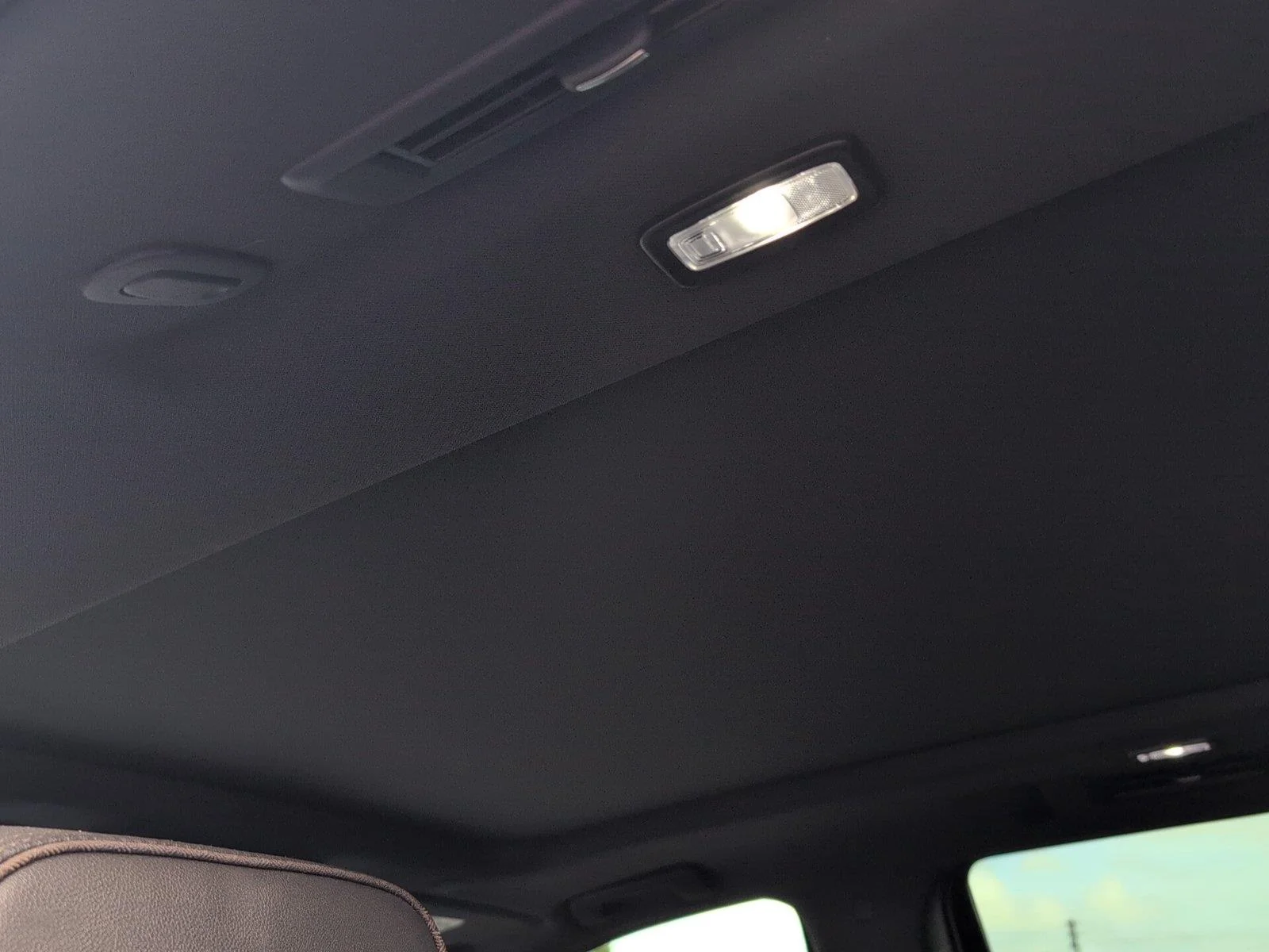 Used 2022 Dark Ash Metallic Chevrolet High Country image 31