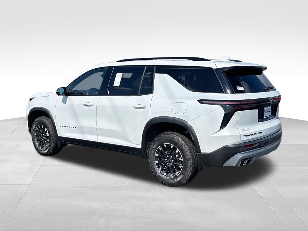 Used 2024 White Chevrolet Z71 image 6