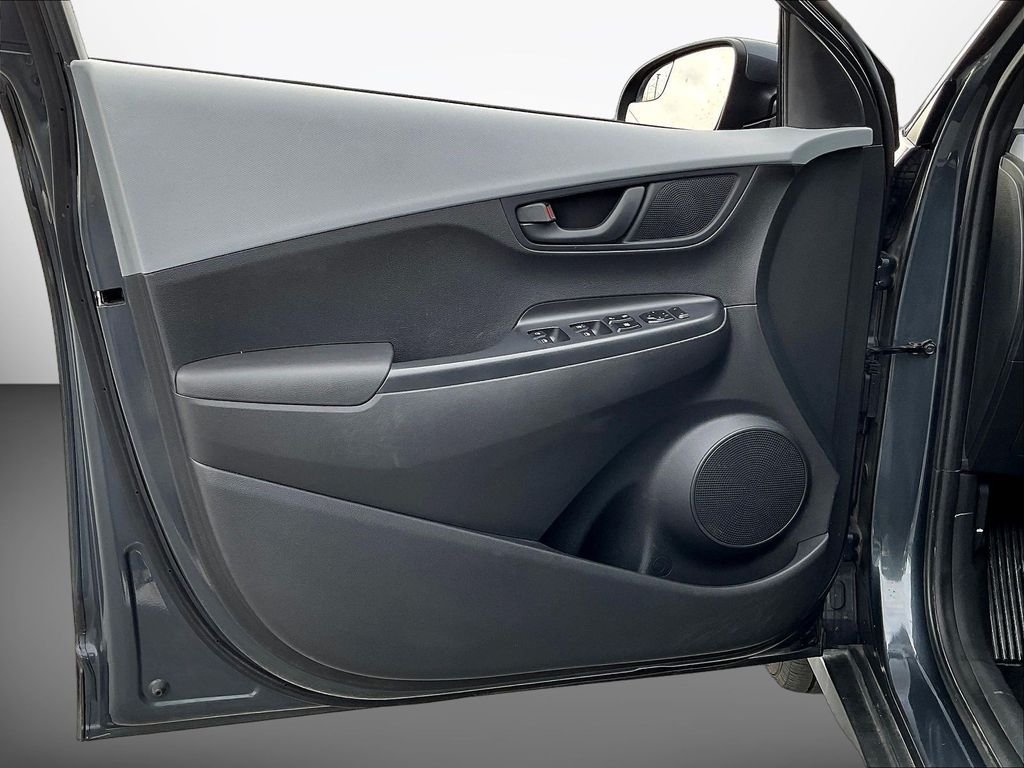 Used 2019 Gray Hyundai SE image 21