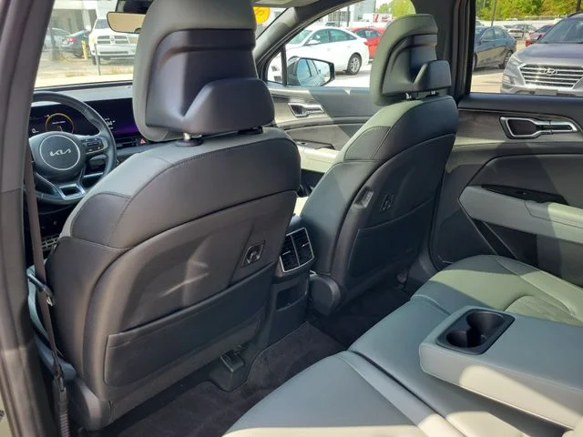 Used 2024 Green Kia X-Pro image 12