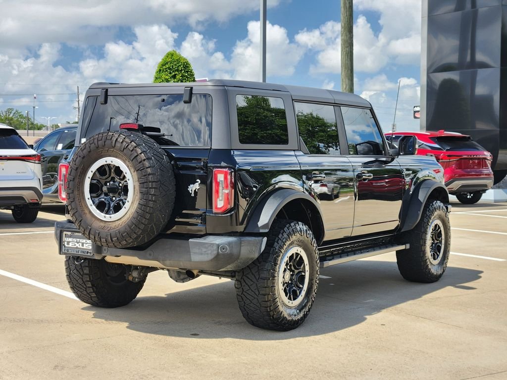 Used 2022 Shadow Black Ford Outer Banks image 7