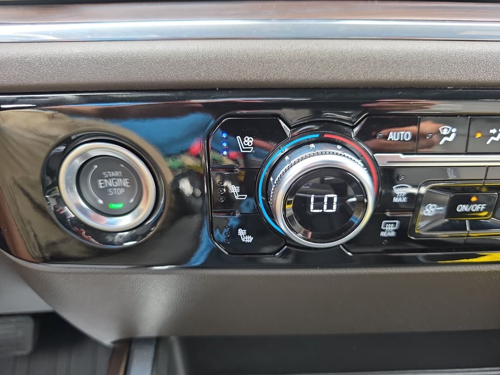 2023 GMC Sierra 1500 SLT - Photo 25