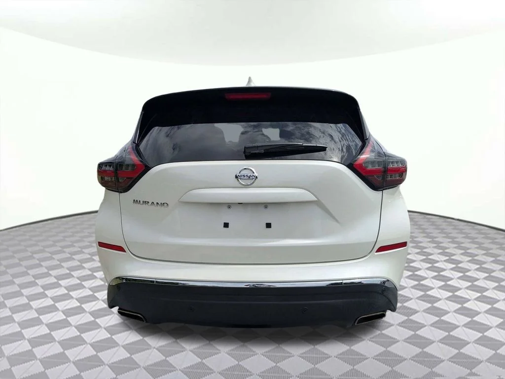 Used 2020 White Nissan S image 4