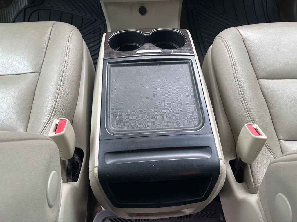 Used 2017 Midnight Black Metallic Toyota XLE image 14