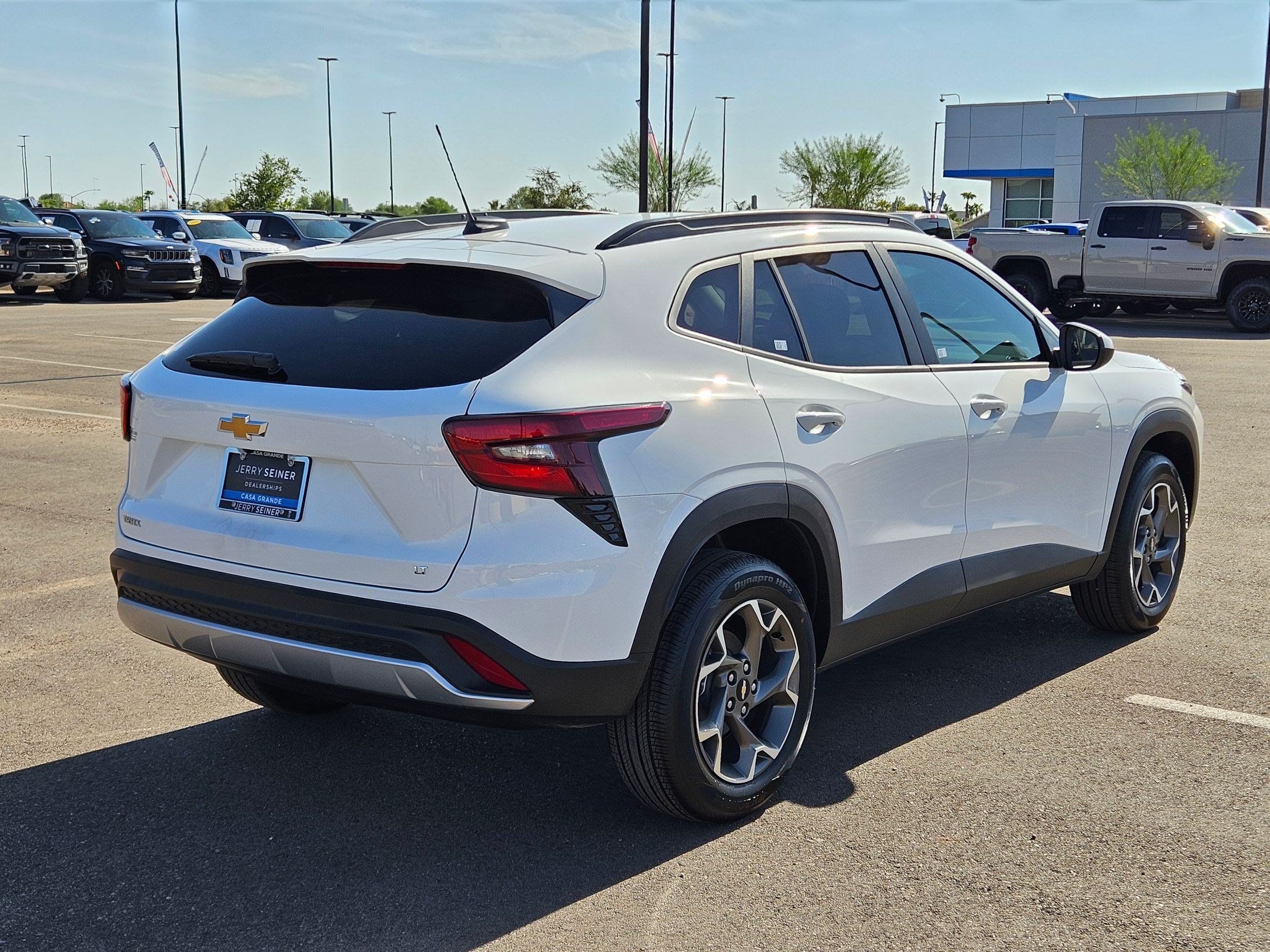 2026 Chevrolet Trax LT - Photo 11