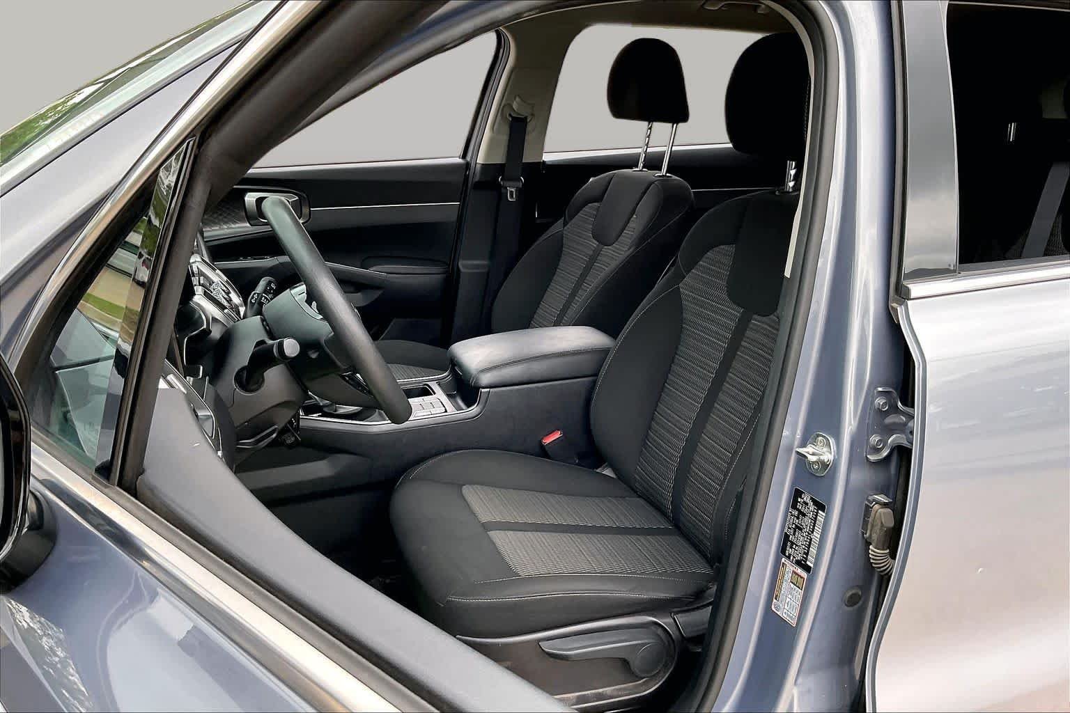Used 2021 Everlasting Silver Kia LX image 8