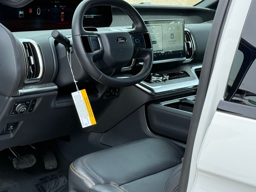 New 2026 Star White Metallic Tri-Coat Ford Tremor® image 6