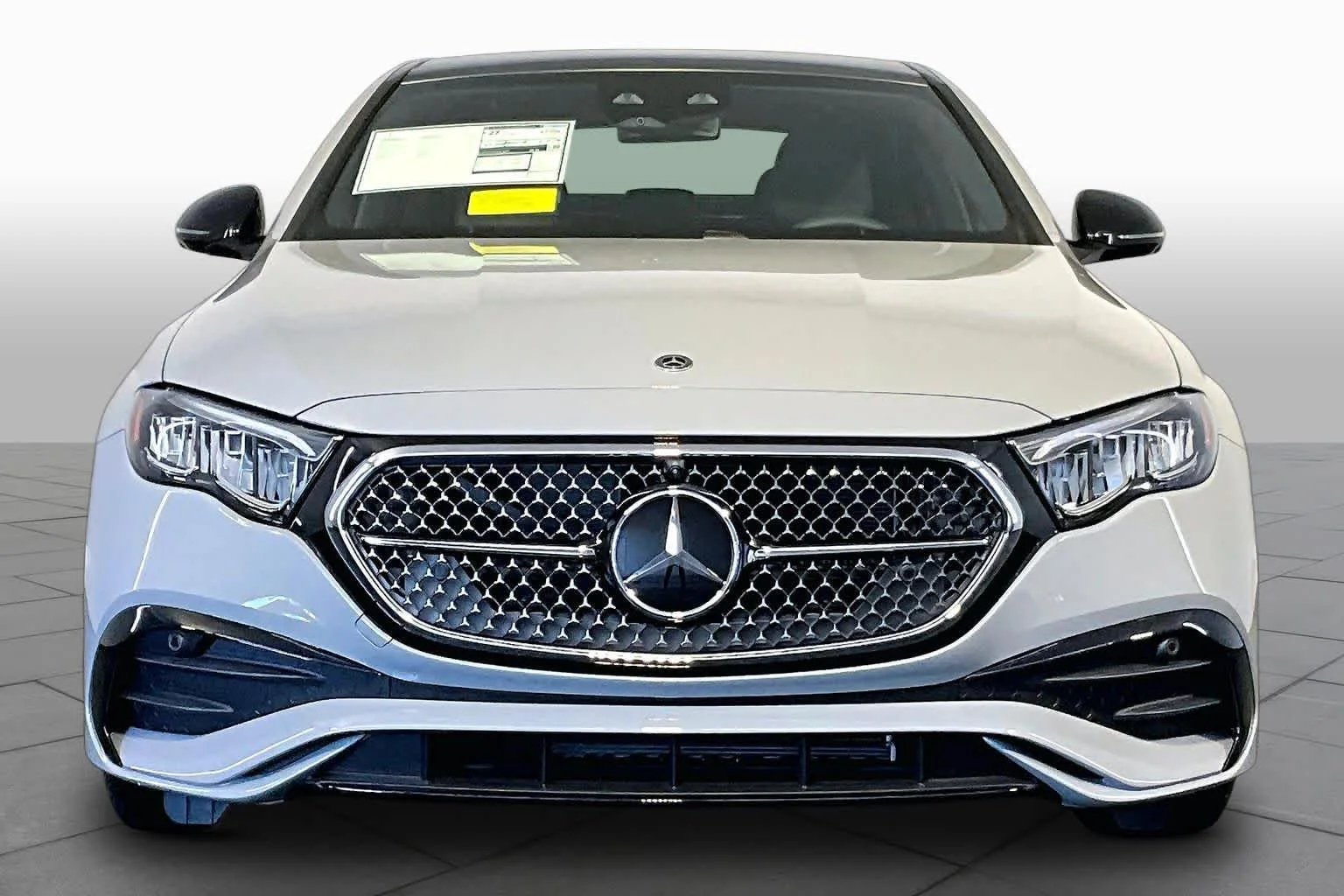 New 2026 MANUFAKTUR Alpine Grey Mercedes-Benz E 350 image 2