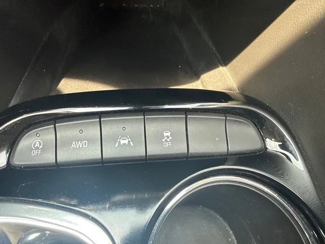 Used 2023 Blue Buick Preferred image 25
