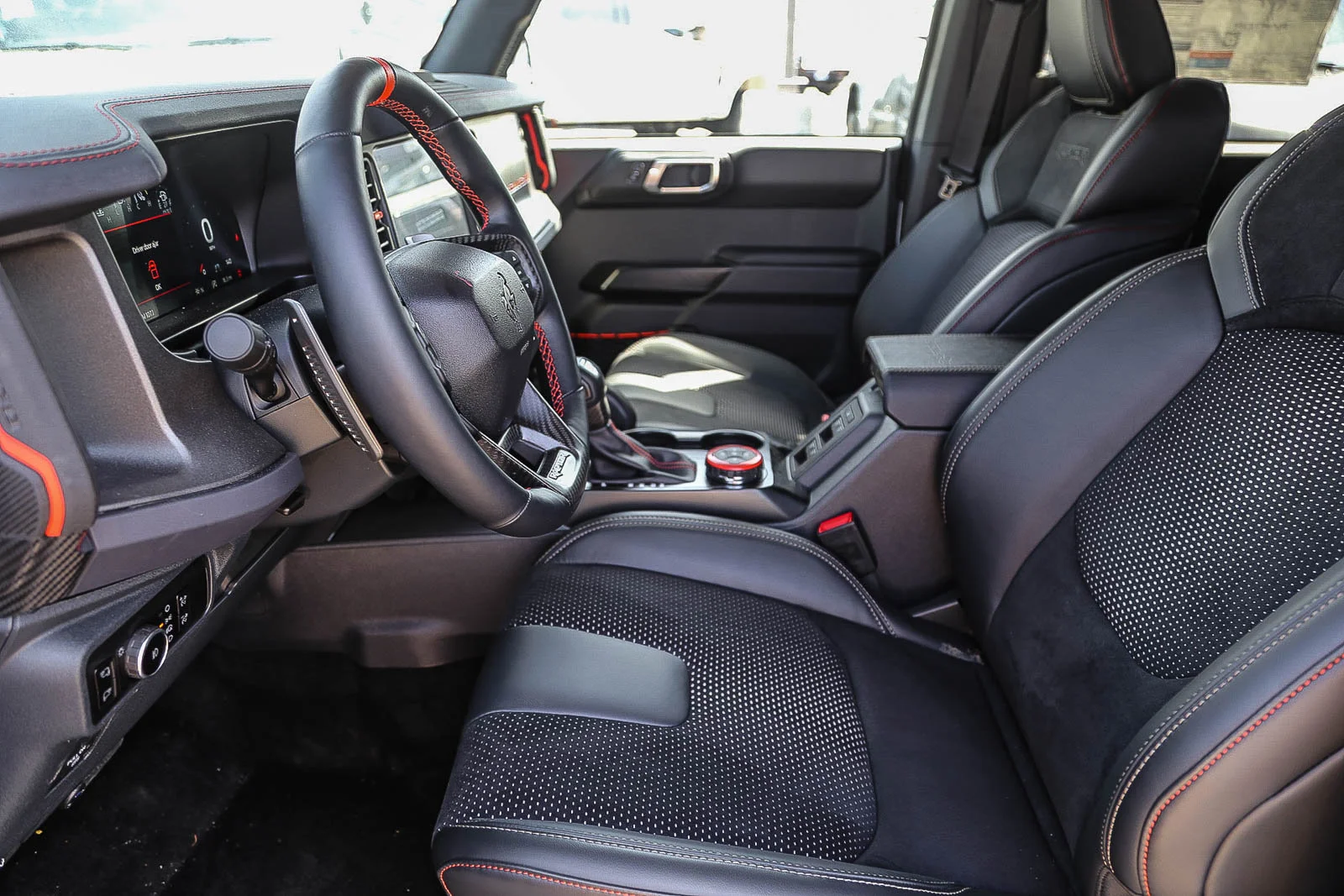 2025 Ford Bronco 4-Door Raptor - Photo 19