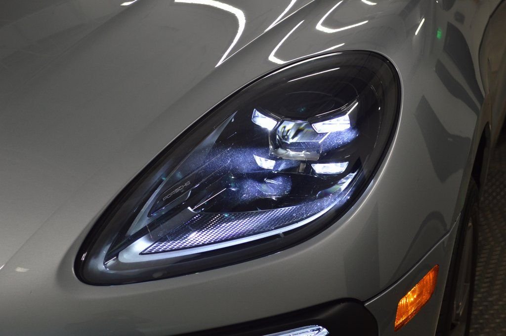 Used 2025 Silver Porsche  image 11
