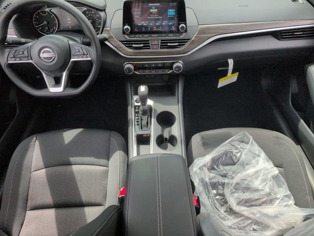 New 2026 Pearl White TriCoat Nissan SV image 21