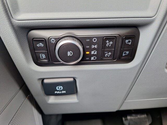 2025 Ford F-150 XLT - Photo 14