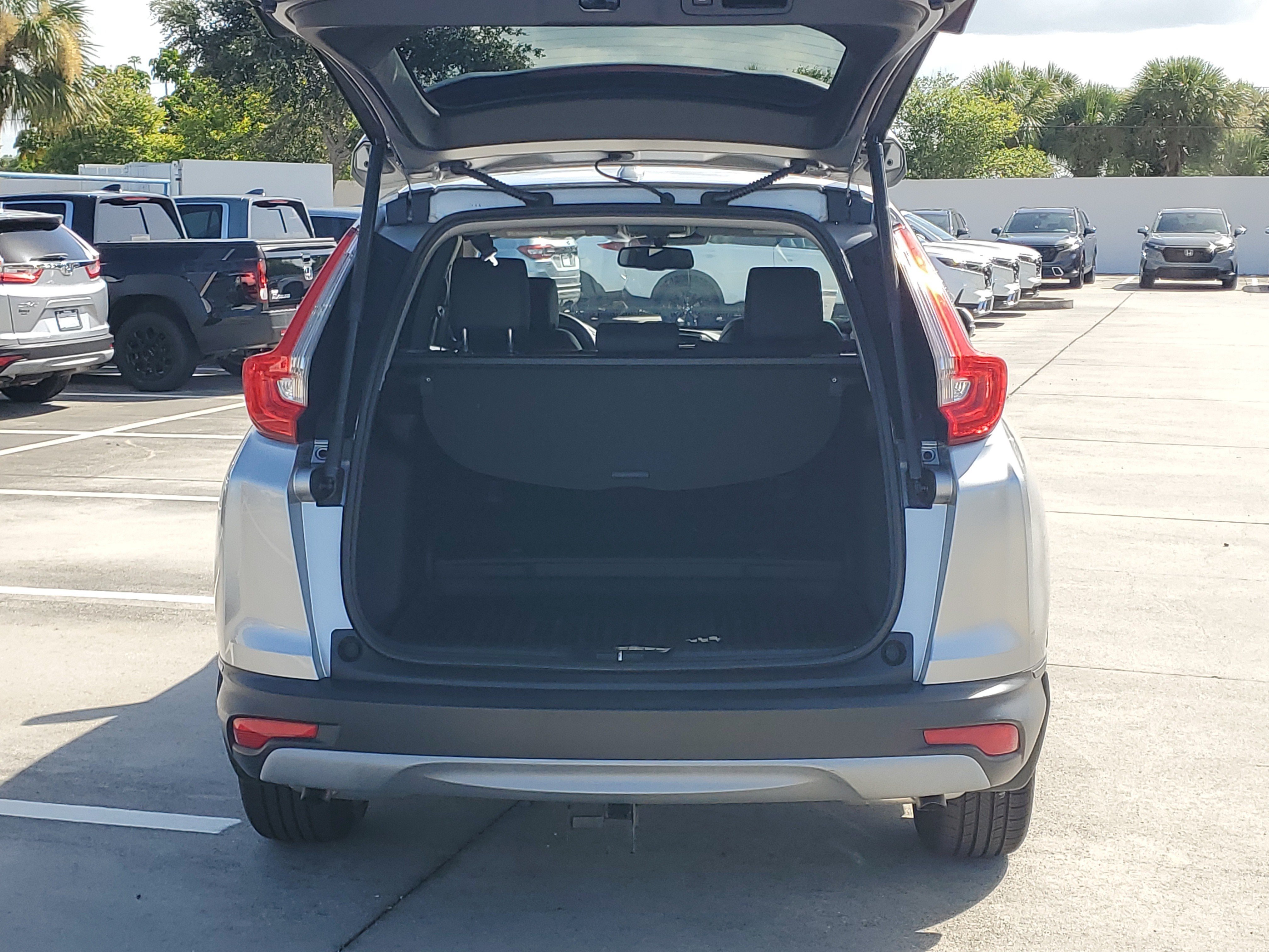 Used 2018 Silver Honda EX-L image 9