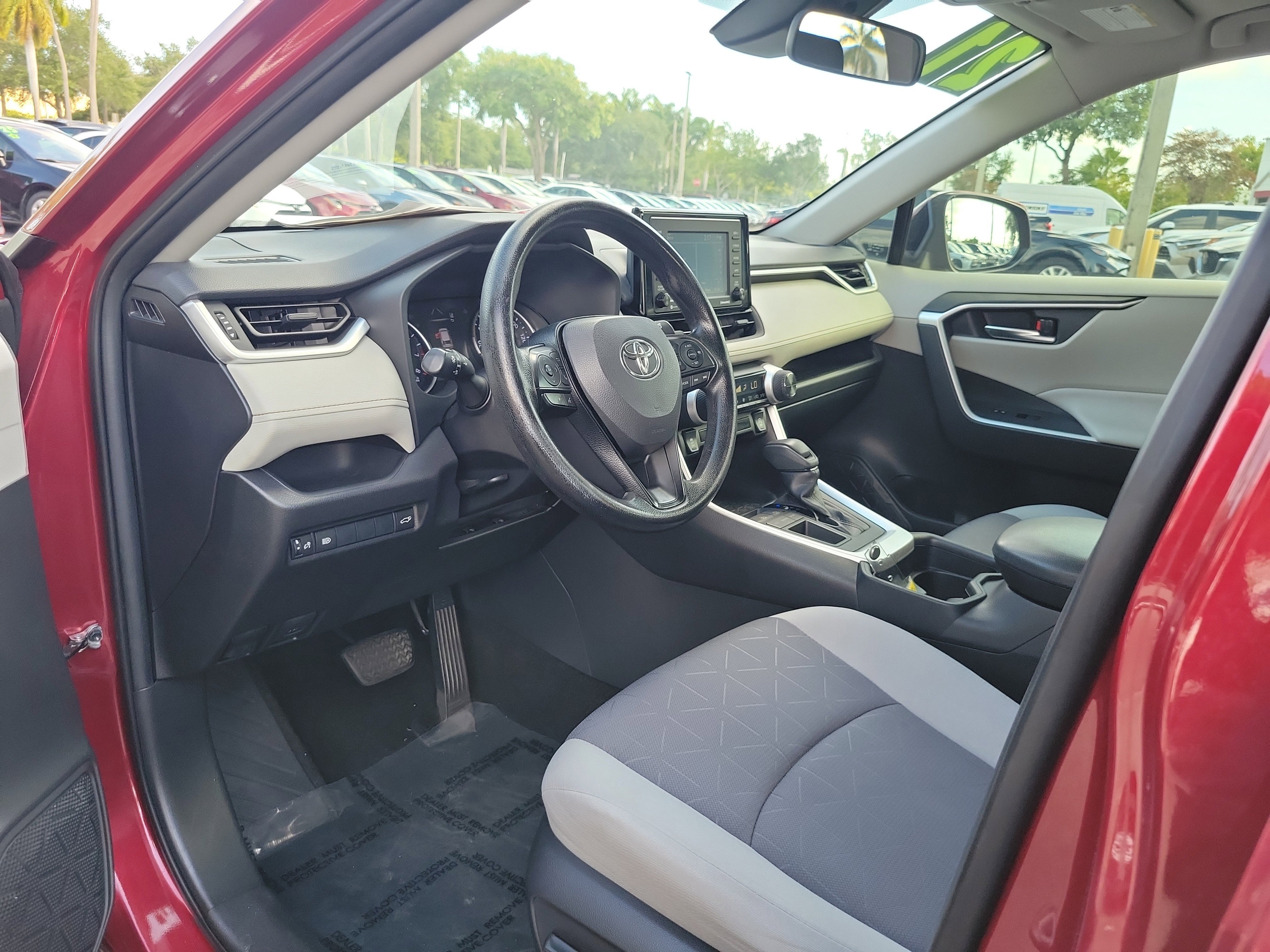 Used 2021 Pearl Toyota XLE image 12