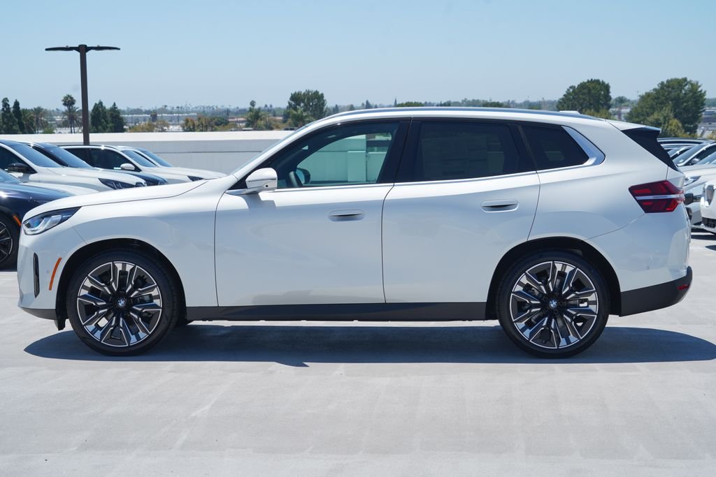 New 2026 Mineral White Metallic BMW 30 xDrive image 4