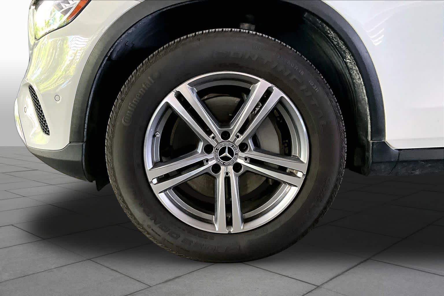Used 2021 Polar White Mercedes-Benz GLC 300 image 10
