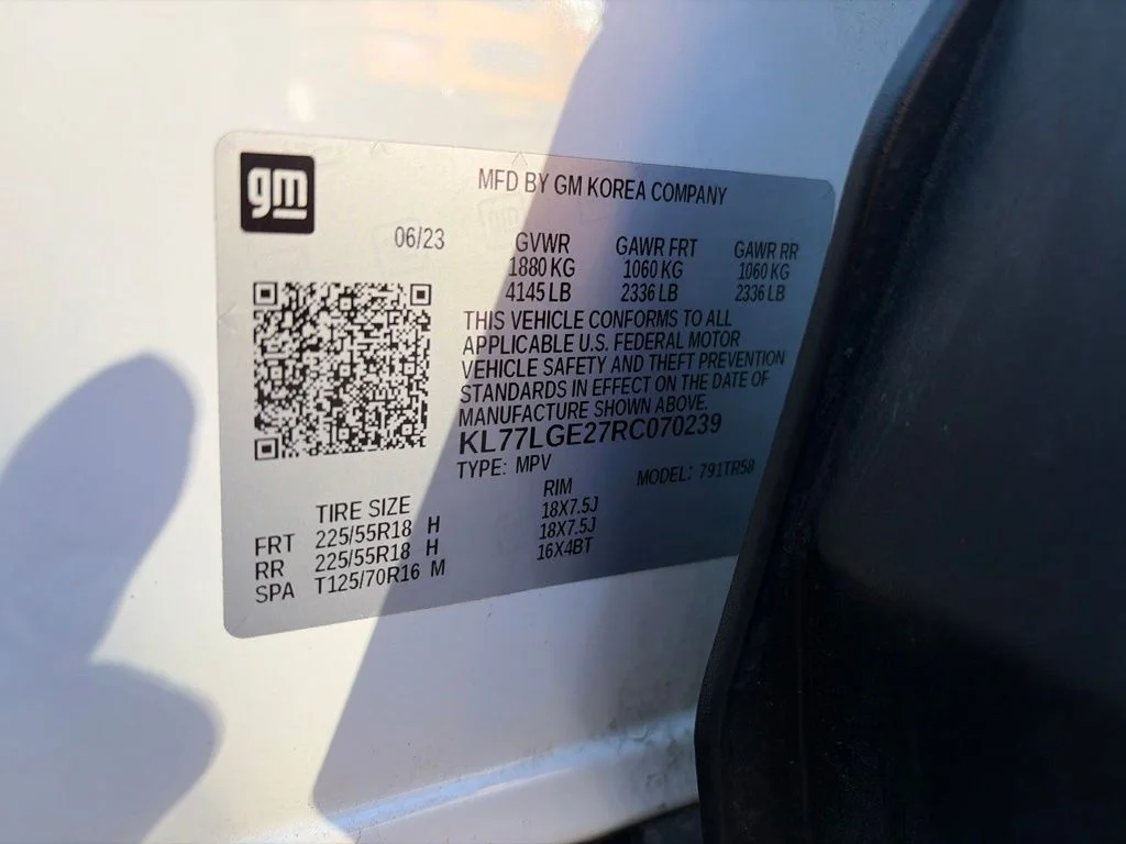 Used 2024 White Chevrolet 1RS image 11