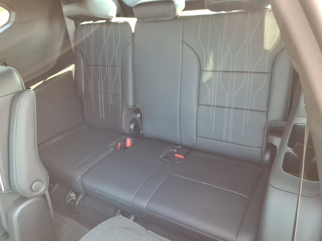 2026 Buick Enclave Avenir - Photo 6