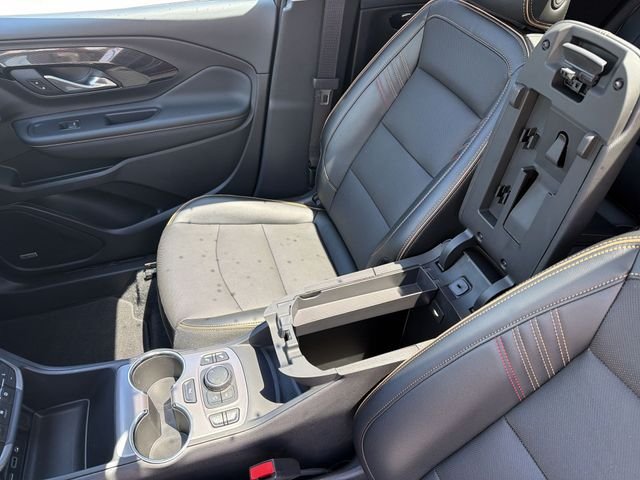 Used 2024 Silver GMC AT4 image 23