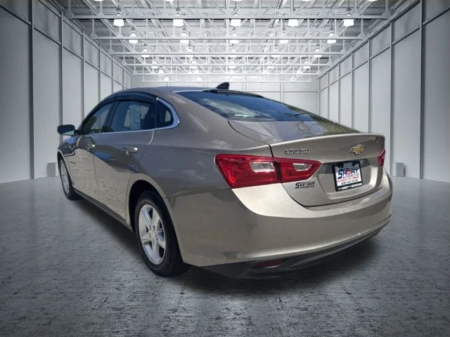 Used 2022 Gray Chevrolet LS image 6