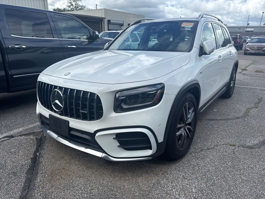 2025 Mercedes-Benz GLB GLB 35 AMG 4MATIC's photo