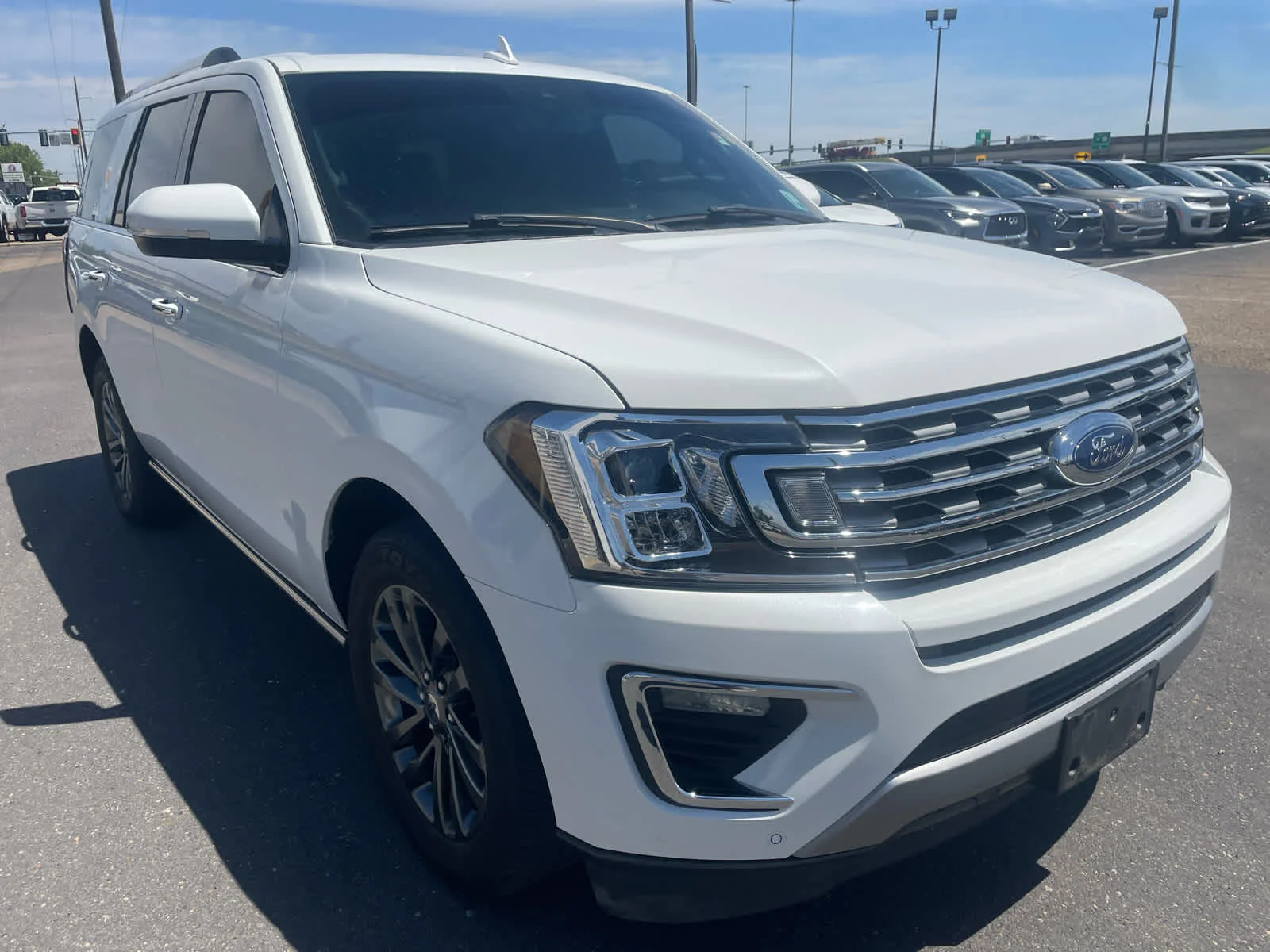 2020 Ford Expedition Limited's photo