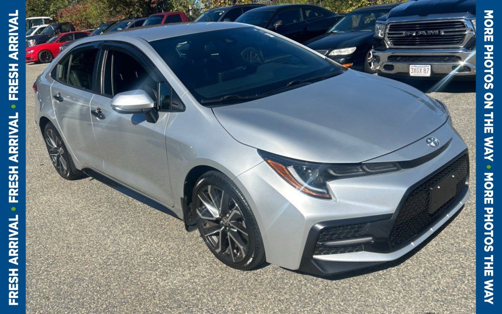 Used 2021 Silver Toyota SE image 1